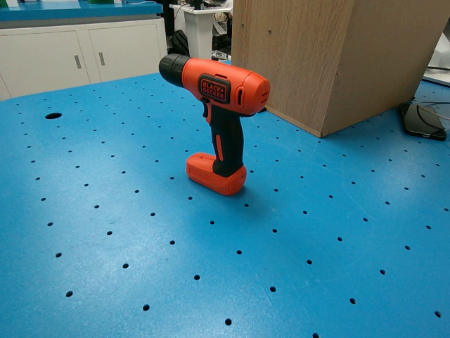 Initial scene image for Electric Drill